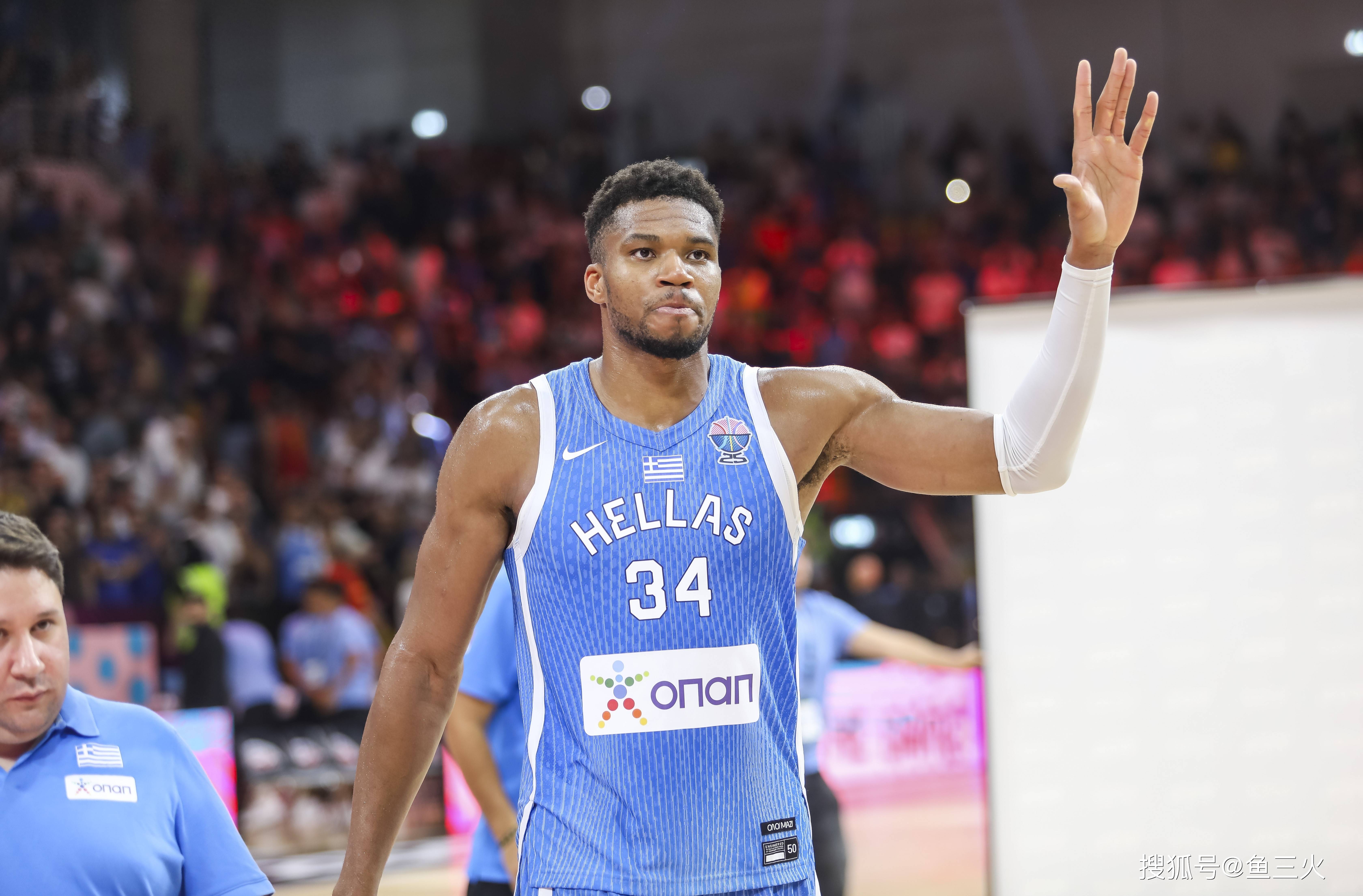 开云-字母哥遭遇十五持续失利，美国队教练压力巨大！赛场气氛高涨-开云